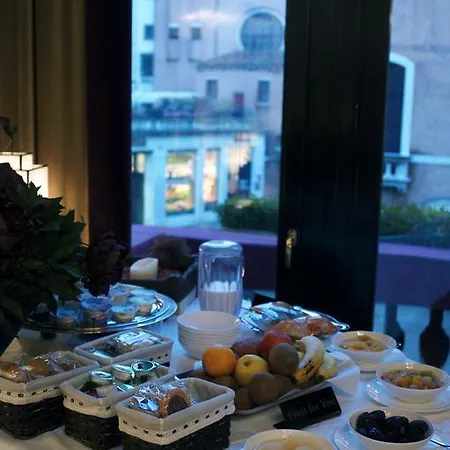 Bed & Breakfast Ca' Gottardi Venice