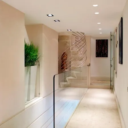 Alojamento de Acomodação e Pequeno-almoço Ca' Gottardi 3*