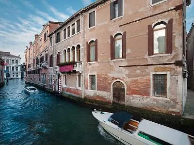 Ca' Gottardi Bed & Breakfast